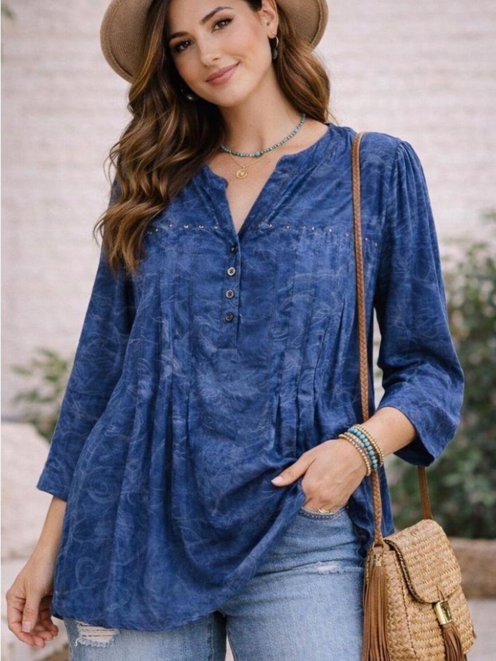 Flowy Blouse Women's Size 2X Blue Tie Dye Pleated Front 3/4 Sleeves Embroidered